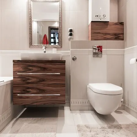 Luxury Spacious 126 M2 Old Podgorze Lägenhet *